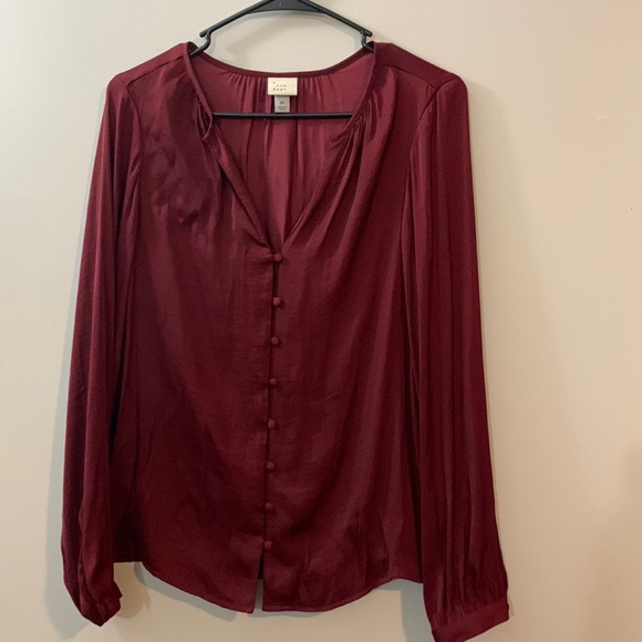 Red button up fashion blouse - Picture 1 of 2